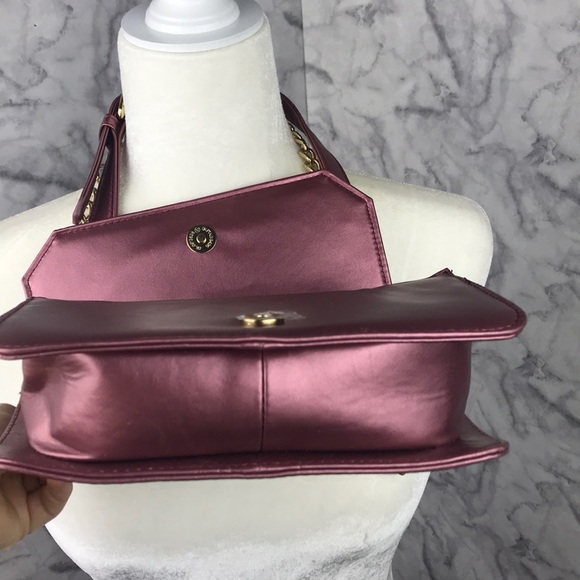 BCBG Paris Pink Quilted Purse - Picture 12 of 15